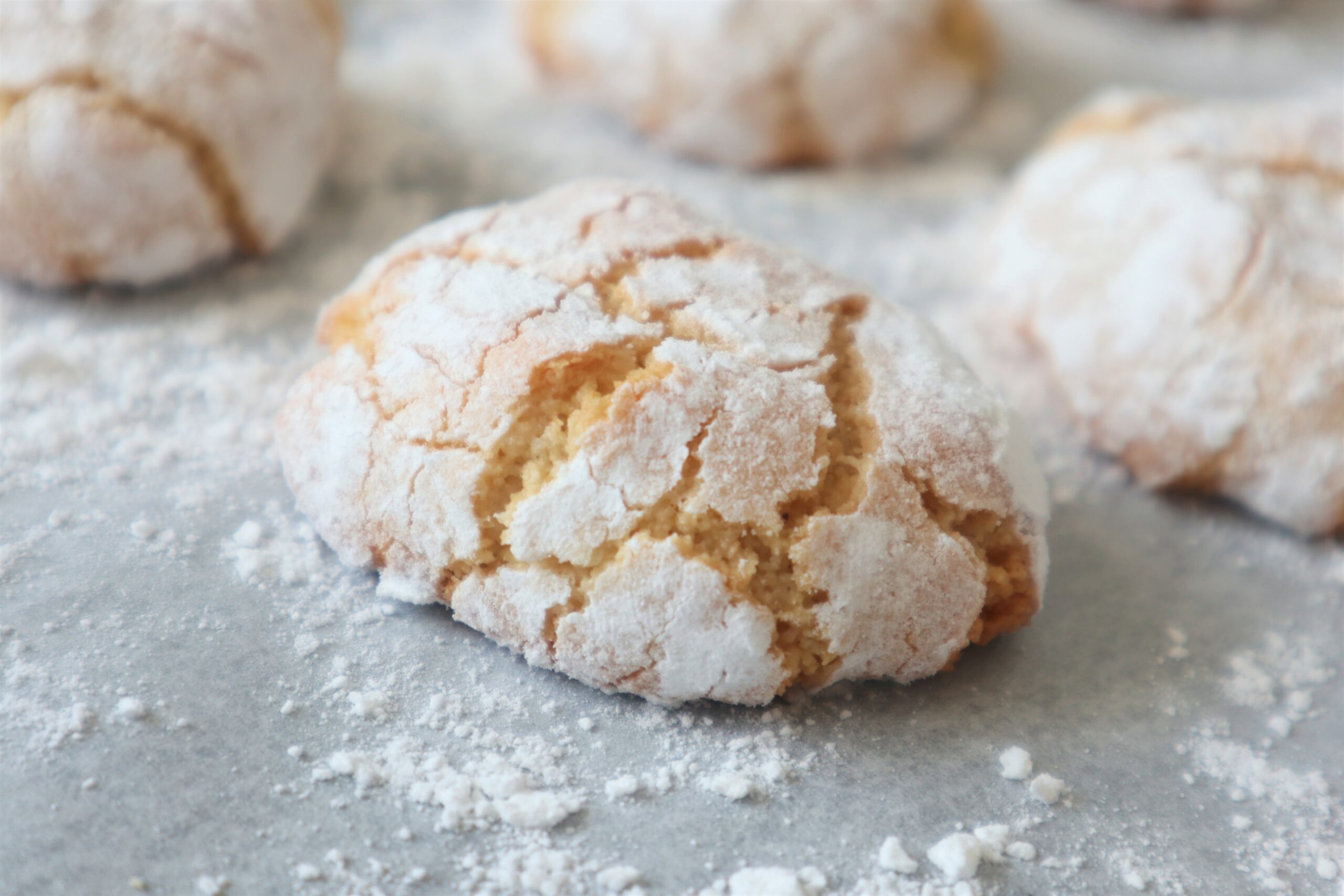 Italiaanse amandel koekjes Italiaanse amandelkoekjes, Ricciarelli